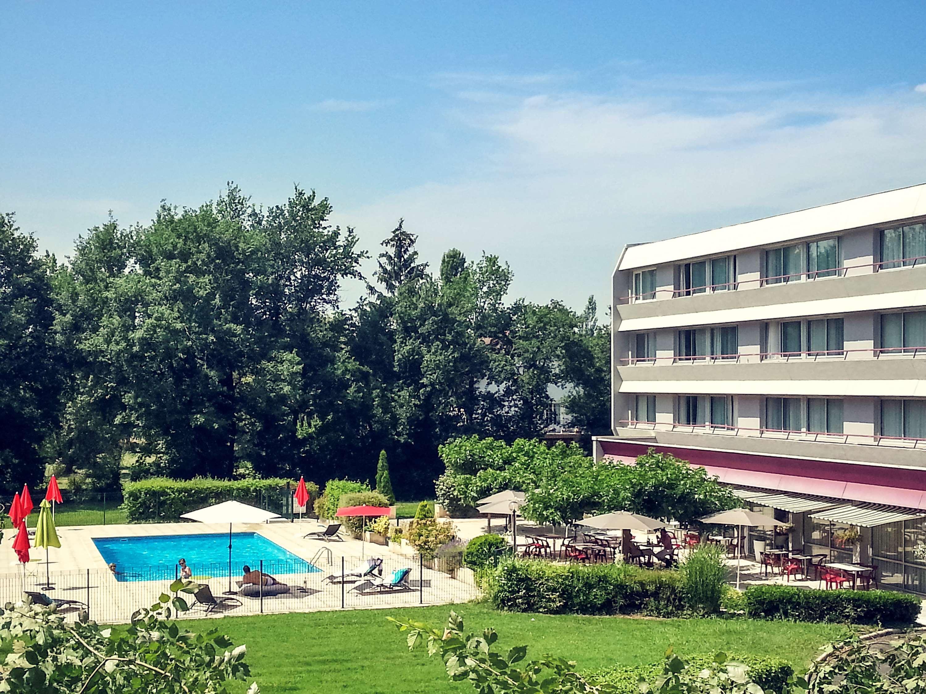 Hotel Mercure Brive Ussac Esterno foto