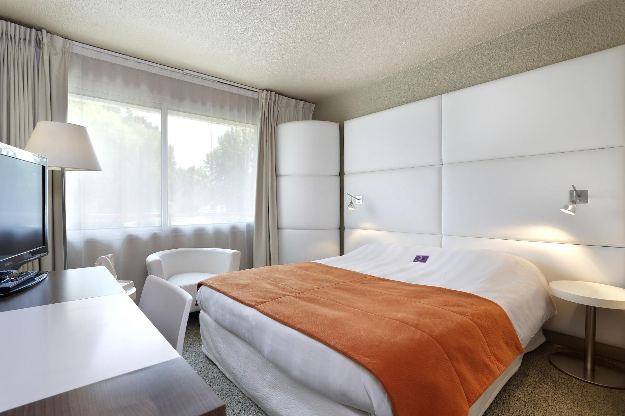 Hotel Mercure Brive Ussac Esterno foto