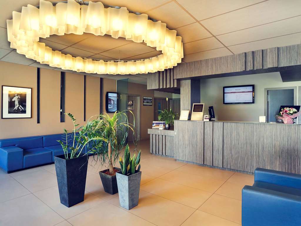 Hotel Mercure Brive Ussac Esterno foto