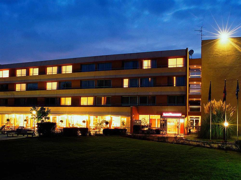 Hotel Mercure Brive Ussac Esterno foto